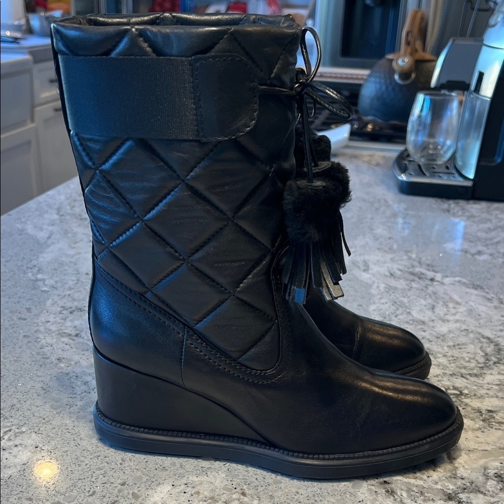 NEW Aquatalia Caliana Waterproof Quilted Leather Wedge Boots Size 9